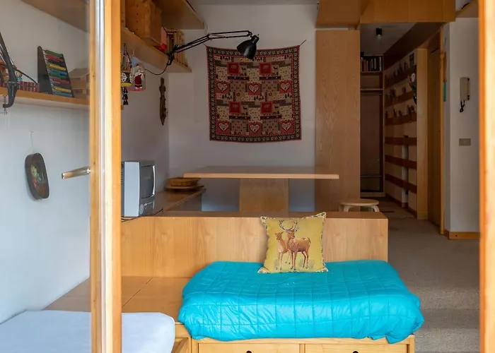 Mandron Charming And Central Apartment